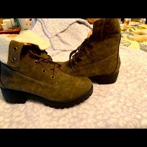 Olive boots